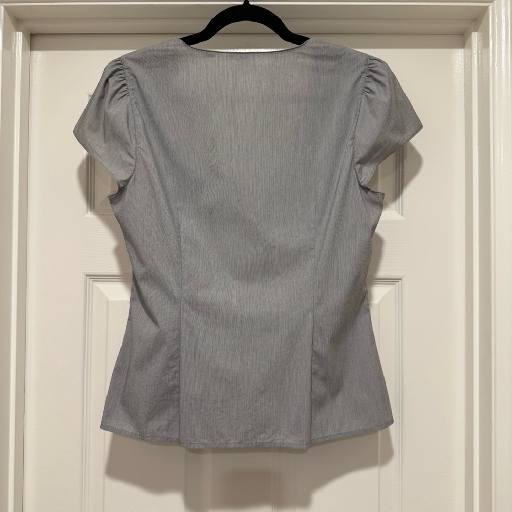 Ted Baker Gray Blouse with Tie Front Size 4/US Size 10 (Large) - Picture 13 of 16